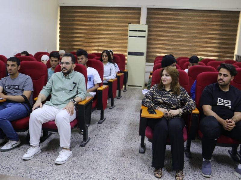 الاعلام تقيم ورشة تدريبية حول المنصات التعليمية و المهارات الصلبة و الناعمة
